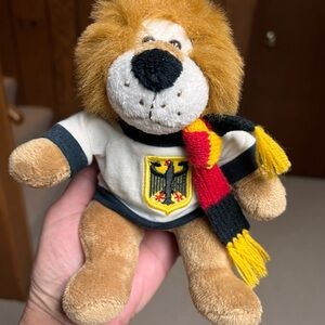 Plush Lion Stuffed Animal Toy 7”  FIFA World Cup Germany  Coat of Arms Patch
